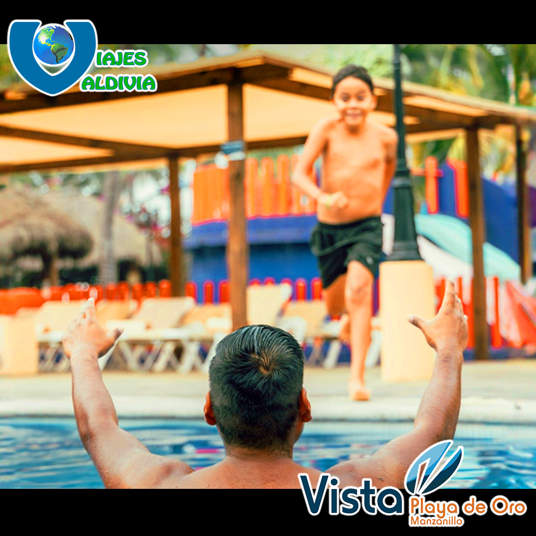 Vista Playa de Oro Manzanillo - Papá e hijo en alberca
